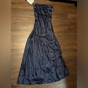 Real silk maxi dress, never worn, never had the occasion to wear it